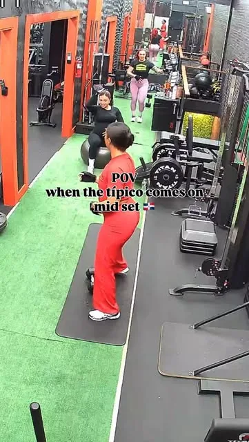 Instagram reel: POV, when the tipico comes on mid set